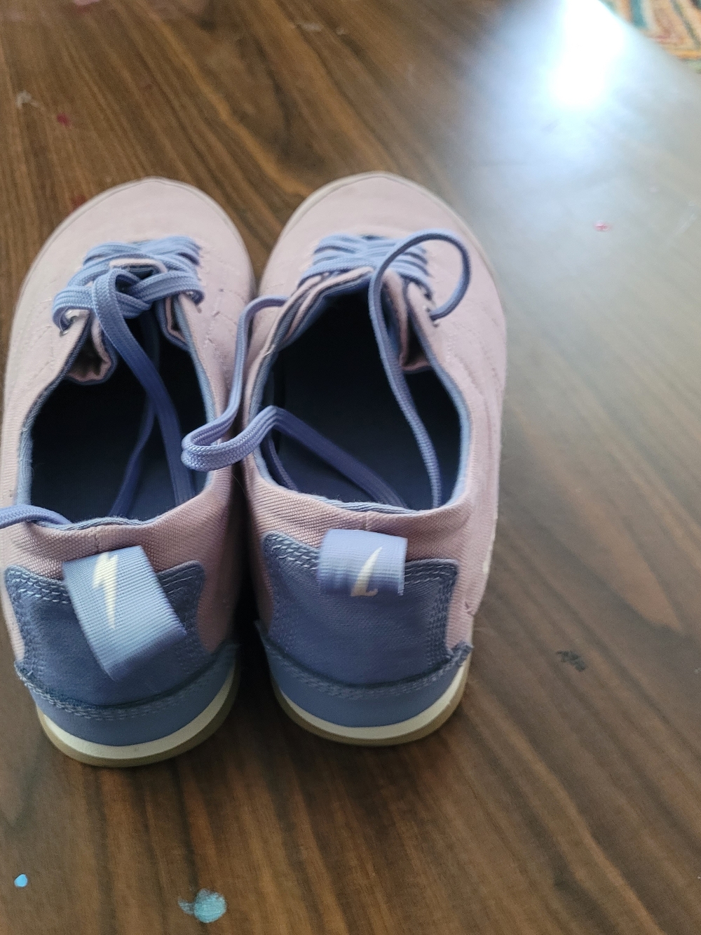 Women's Lace-Up Sneakers in Dusty Lavender - Picture 2 of 3